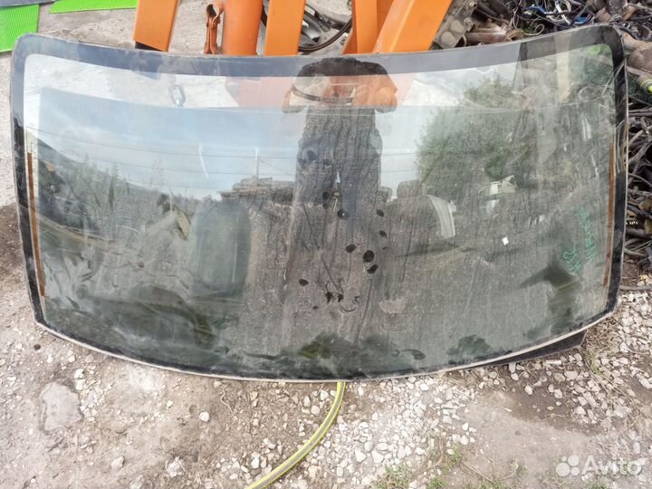 Стекло заднее Nissan Almera n15