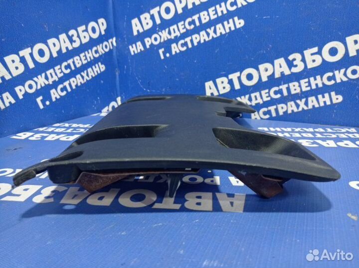 Накладка торпеды Mitsubishi Pajero 3 внедорожник