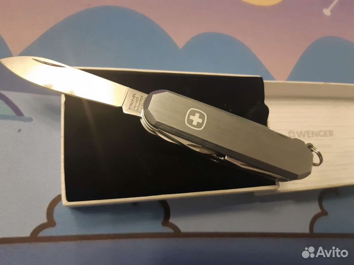 Нож Wenger Metal 50