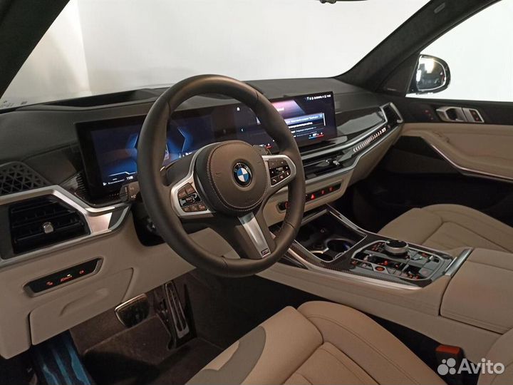 BMW X7 3.0 AT, 2024