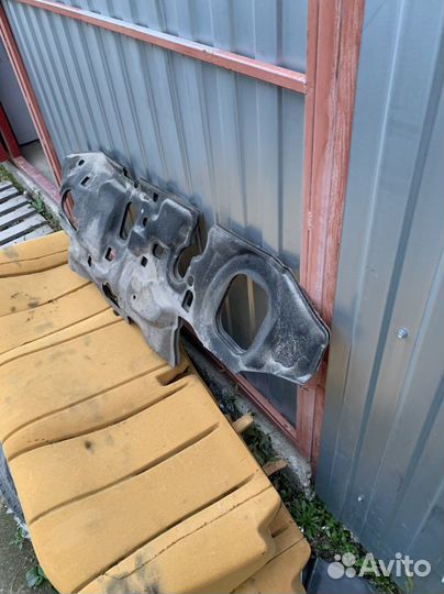 Шумоизоляция моторного щита Camry 40