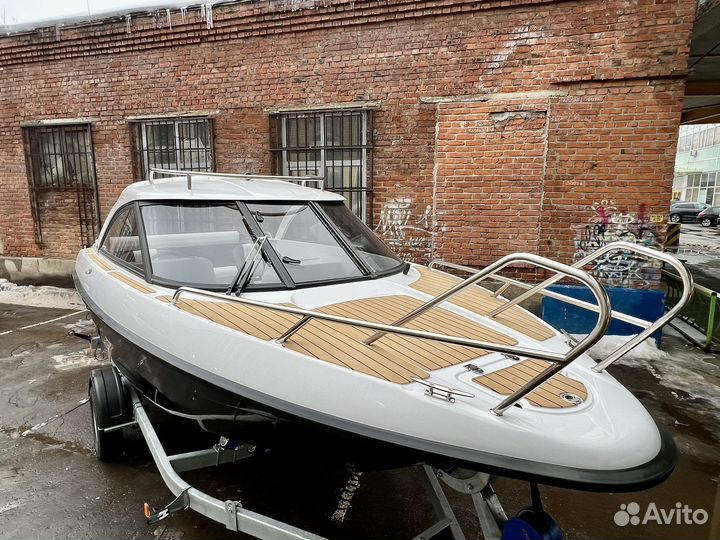 Катер Phoenix 600 HT Люкс