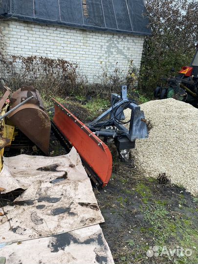 Фронтальный погрузчик МТЗ 320П04, 1994