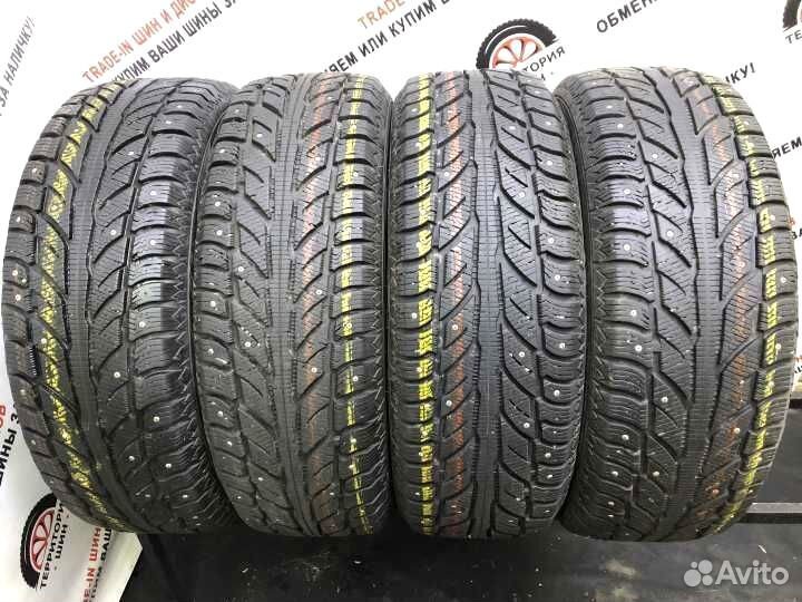 Cooper Weather-Master S/T 215/65 R17 99T