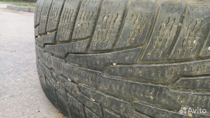 Nokian Tyres Hakkapeliitta R 225/50 R17 150E