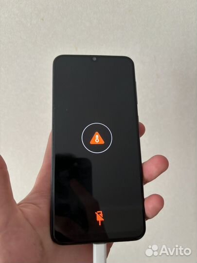 Samsung Galaxy A50, 4/64 ГБ