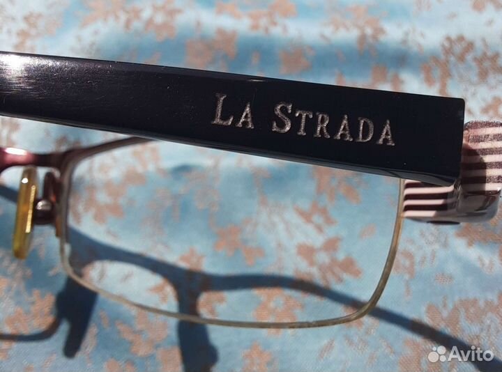 Очки для чтения 1.0