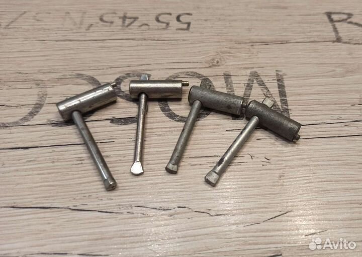 Специальный ключ для секретки хром колпака СССР