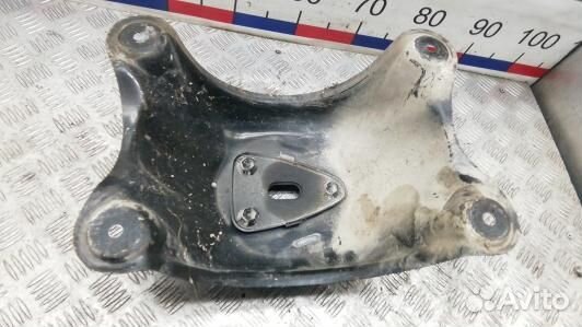 Механизм запасного колеса toyota RAV 4 ZCA2 (HBR01