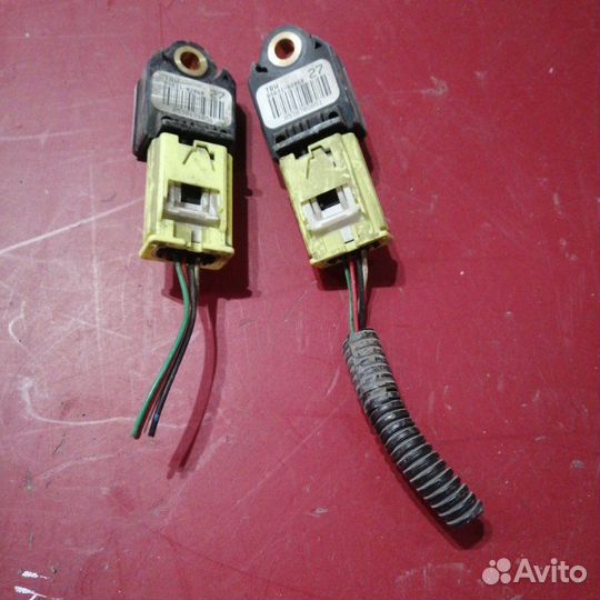 Датчик подушек безопасности задний Toyota Corolla