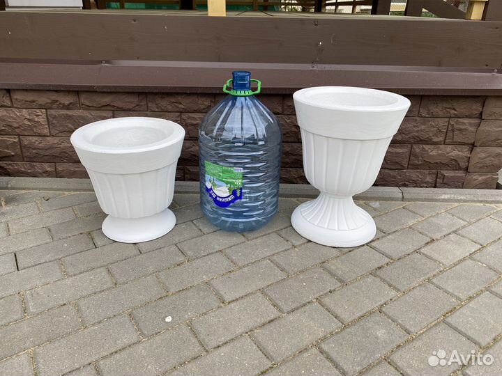 Уличные вазоны / кашпо из бетона