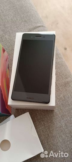 Sony Xperia X, 3/32 ГБ