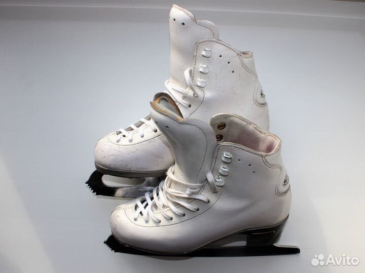 Фигурные коньки risport, р-р 225, стелька 21,5см