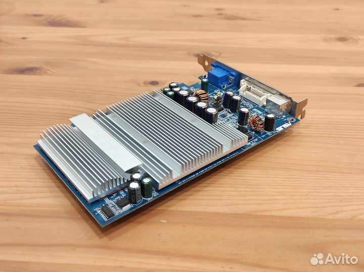 Видеокарта Asus EN6600 Silencer GeForce 256 Мб PCI