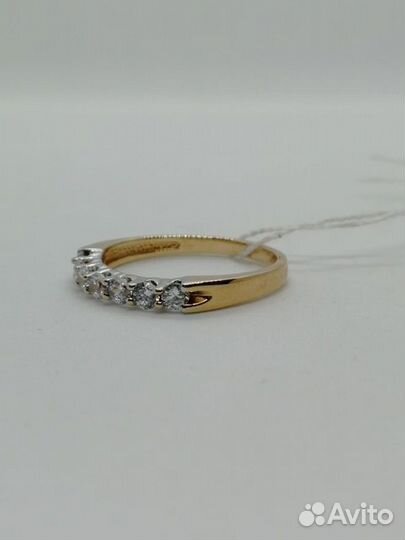 Золотое кольцо с фианитом 17р