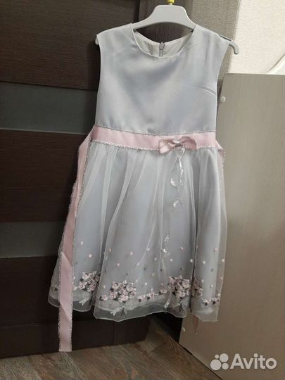 Платье для девочки праздничное