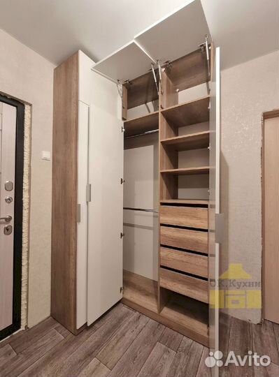 Шкаф распашной