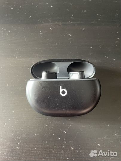 Беспроводные наушники Beats Studio Buds