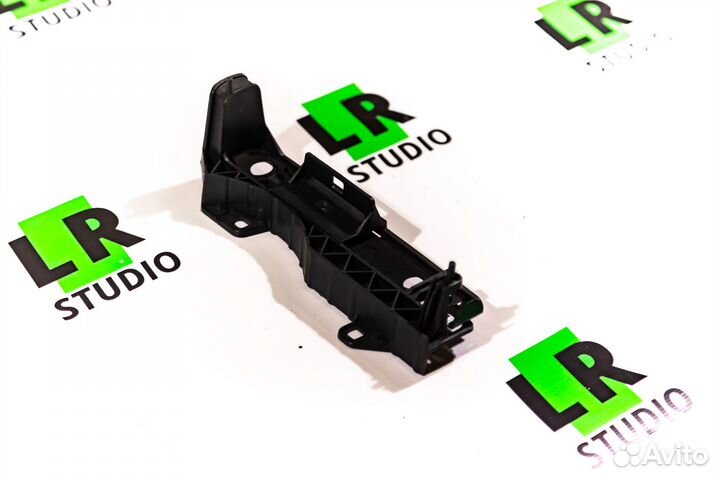 Кронштейн правой фары Discovery 4 дорест