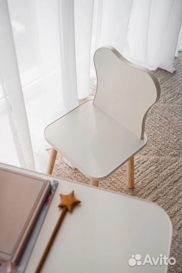 Детский стол и стул