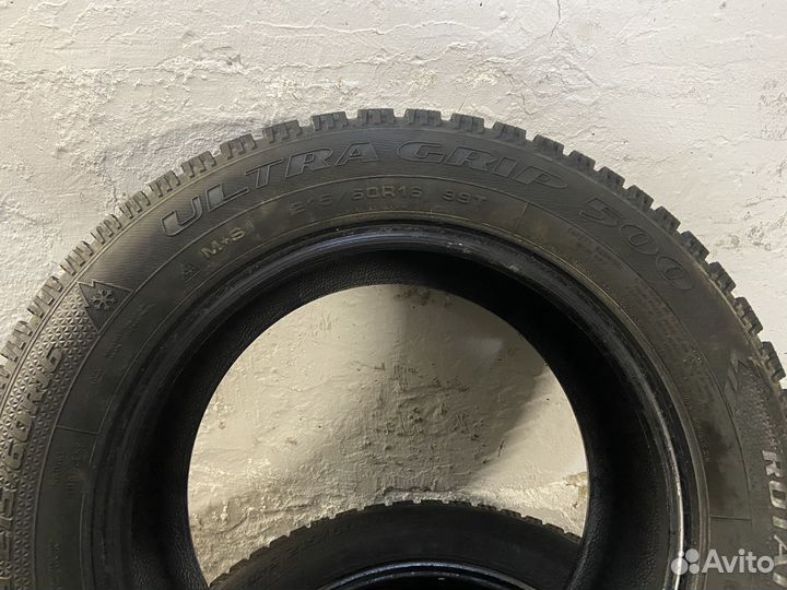 Goodyear UltraGrip 500 215/60 R16