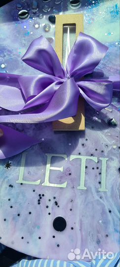 Часы настенные из эпоксидной смолы