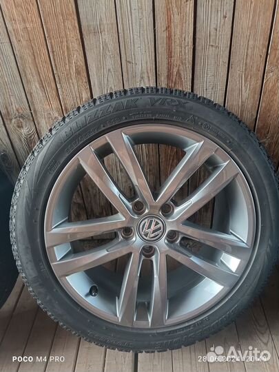 Bridgestone Blizzak VRX 225/45 R17