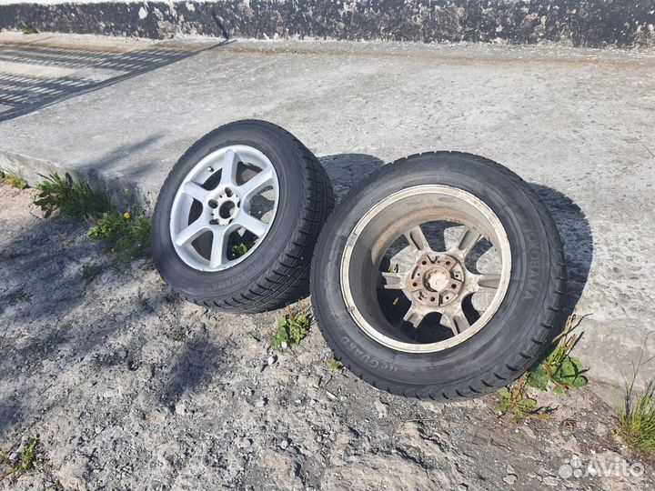 Yokohama Ice Guard IG30 215/60 R16