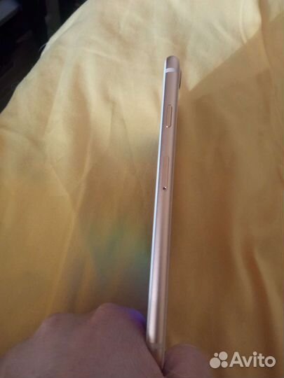 Телефон iPhone 8 64 gb