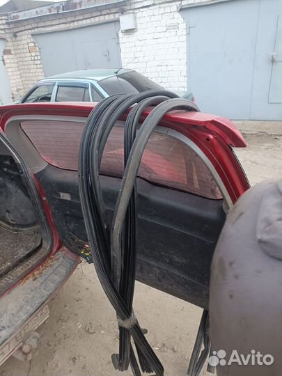 Уплотнительные резинки Renault Sandero