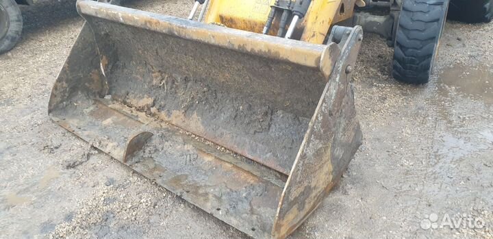 Экскаватор погрузчик jcb