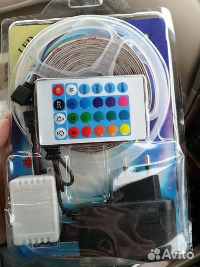 Светодиодная лента 5 м самоклеющаяся с пультом