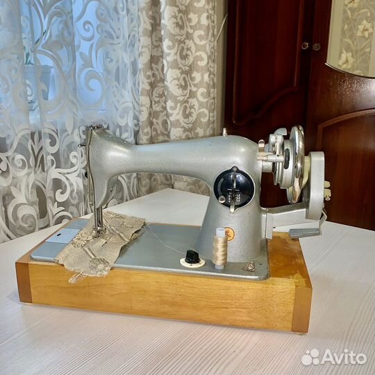Швейная машина Подольск