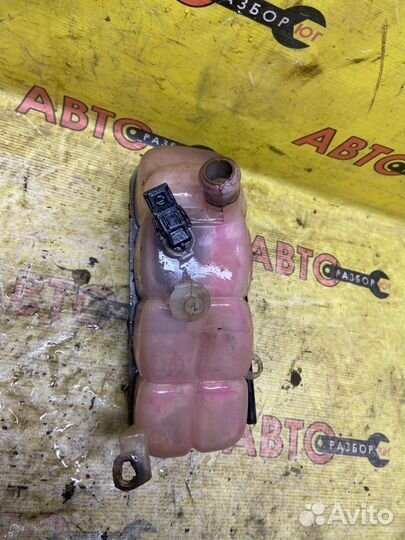 Бачок расширительный Mercedes-Benz C-Class W202