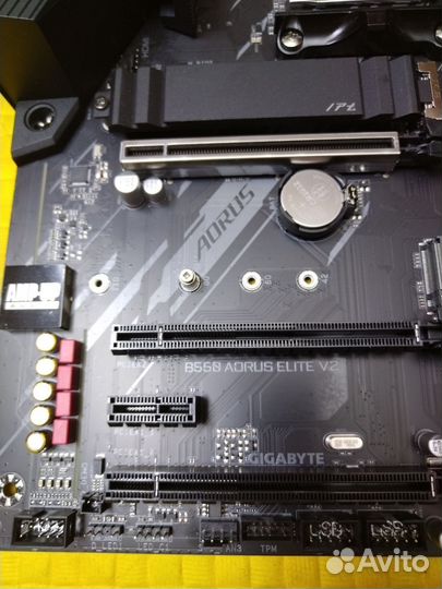 Комплект Aorus b550+5600x