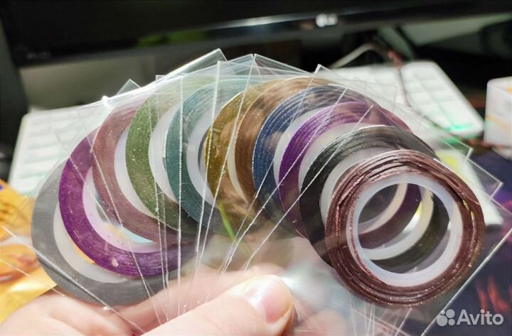 Блестящая лента для ногтей