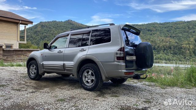 Mitsubishi Pajero 3.2 AT, 2000, 356 000 км