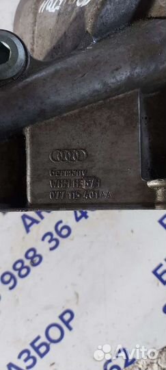 Корпус масляного фильтра на Volkswagen Phaeton