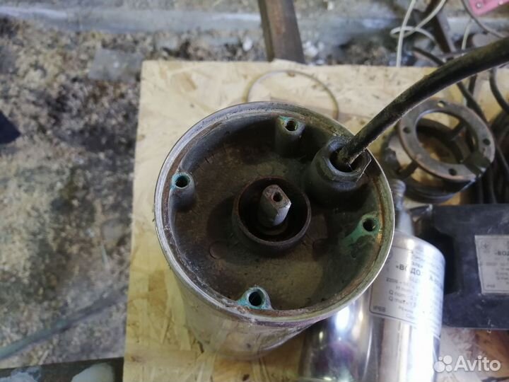 Водяной насос погружной для скважины