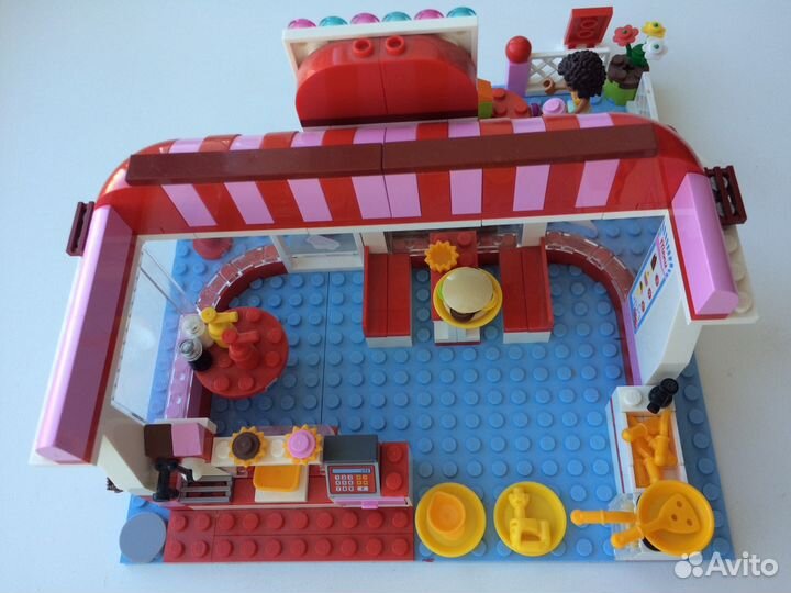 Lego Friends 3061 «Кафе в городском парке»