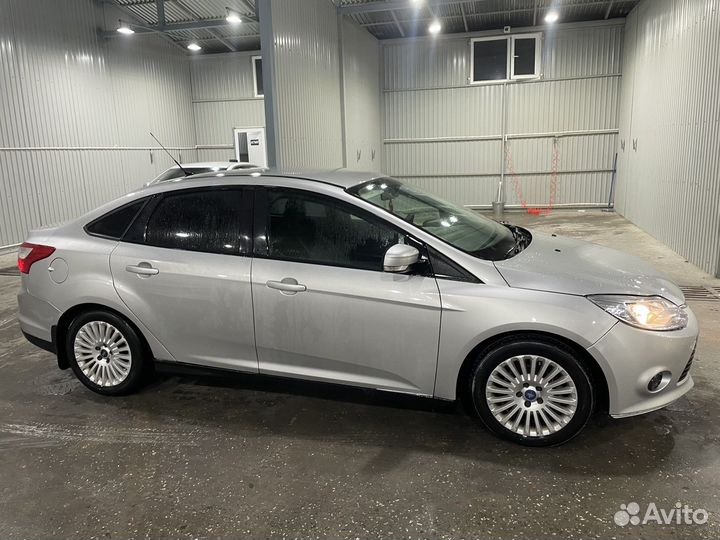 Передние сиденья на ford focus 3