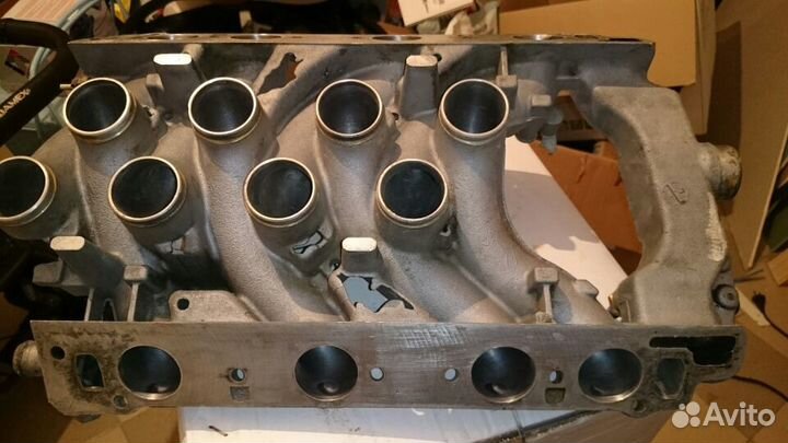 Впускной коллектор mercedes 500 SE W126 M 117.965