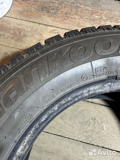 Hankook Winter I'Pike 215/65 R16 98T