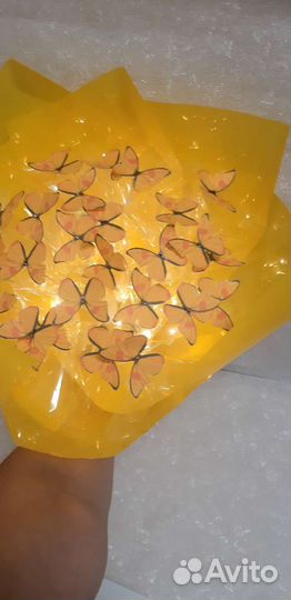 Светящийся букет из бабочек