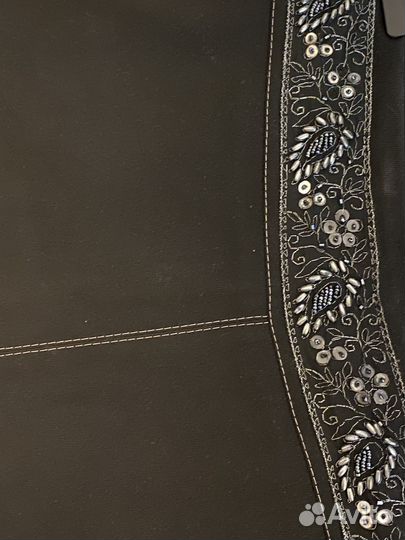 Юбка женская р.46 с вышивкой из бисера и бусин