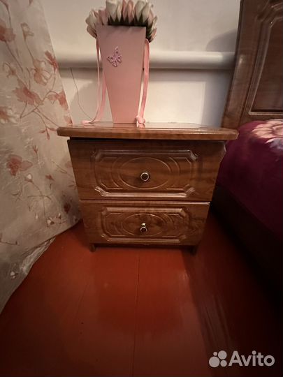 Спальный гарнитур