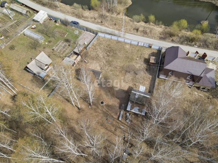 Дача 40 м² на участке 10 сот.