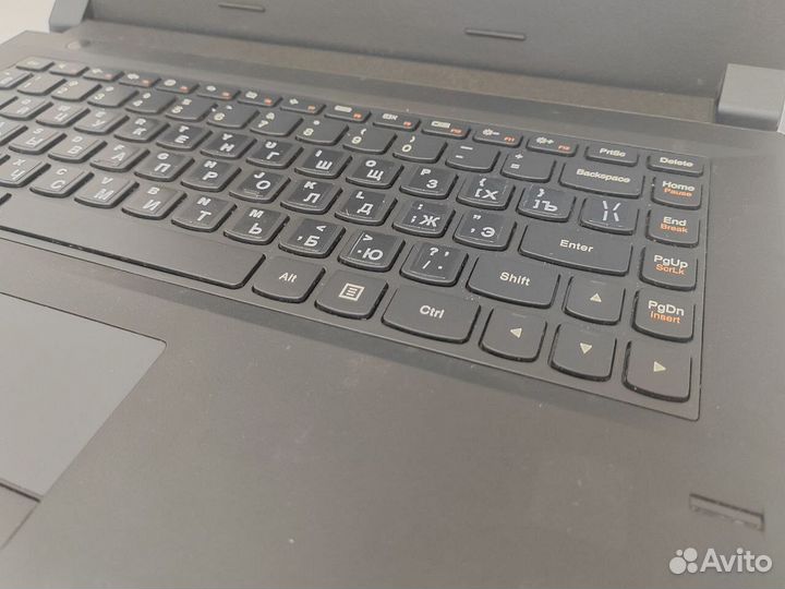 Игровой ноутбук Lenovo с 2 видеокартами и SSD240