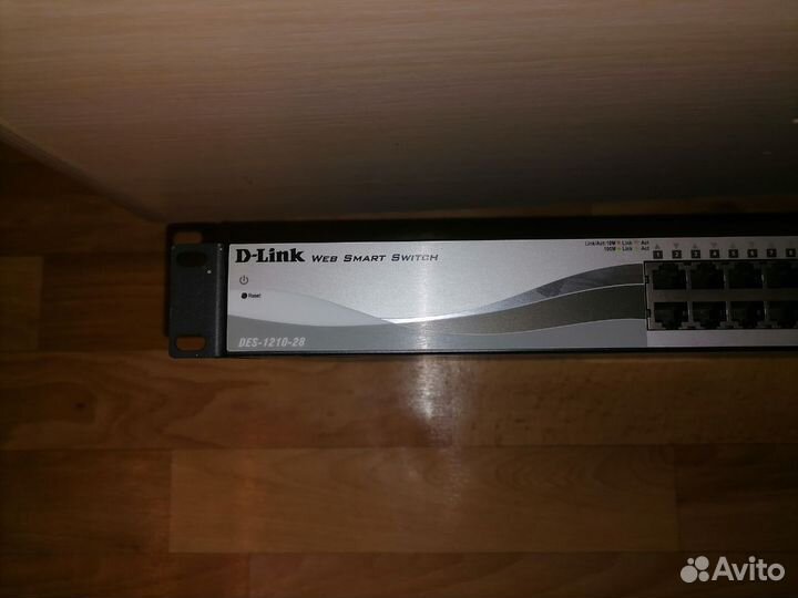 Коммутатор D-Link DES-1210-28