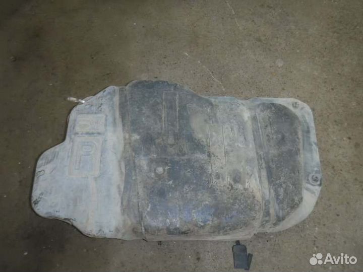 Топливный бак Ford Mondeo 2 1.6 1997